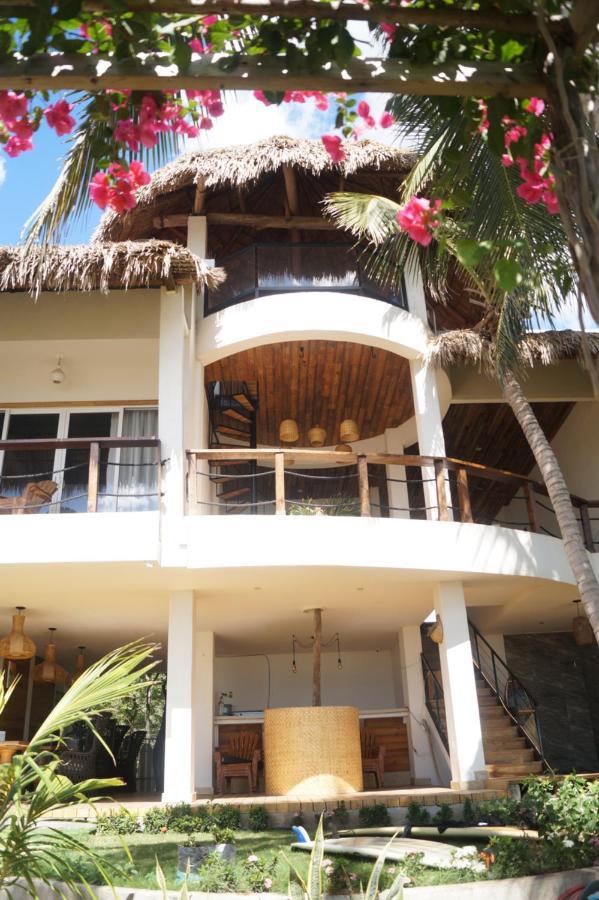 Alive Beach House Transito Extérieur photo
