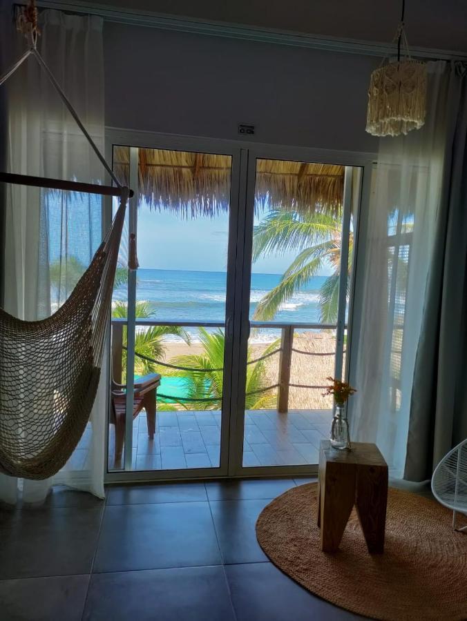 Alive Beach House Transito Extérieur photo