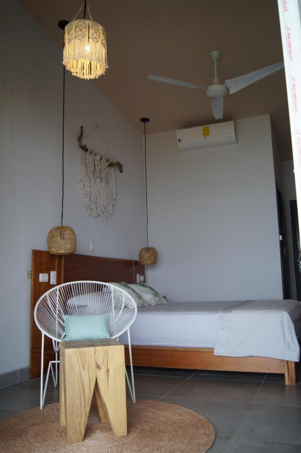 Alive Beach House Transito Extérieur photo